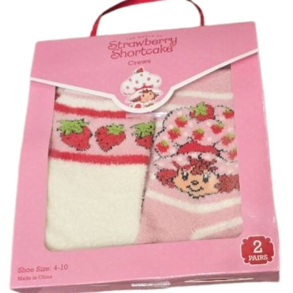 Strawberry Shortcake Boxed 2-PK Cozy Crew Socks - Picture 3 of 6
